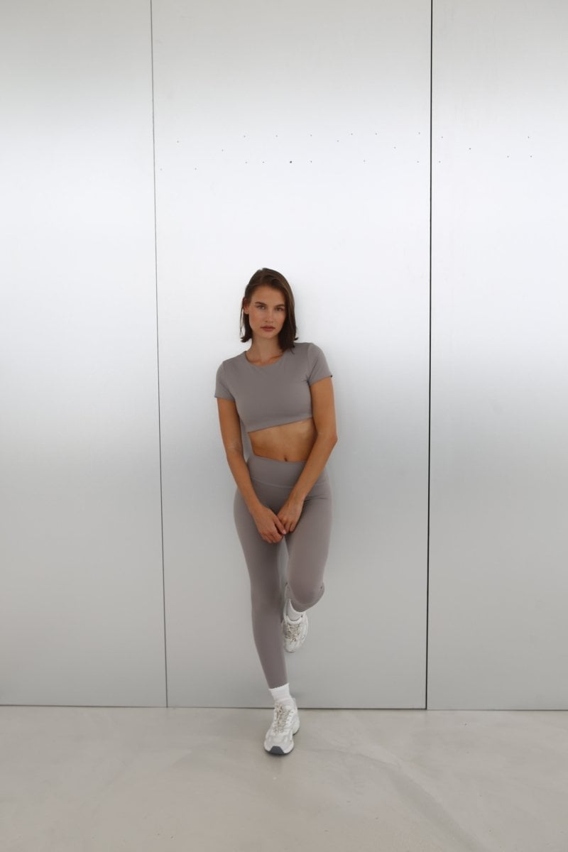 Aura Crop Top – Stone – Produktansicht 4
