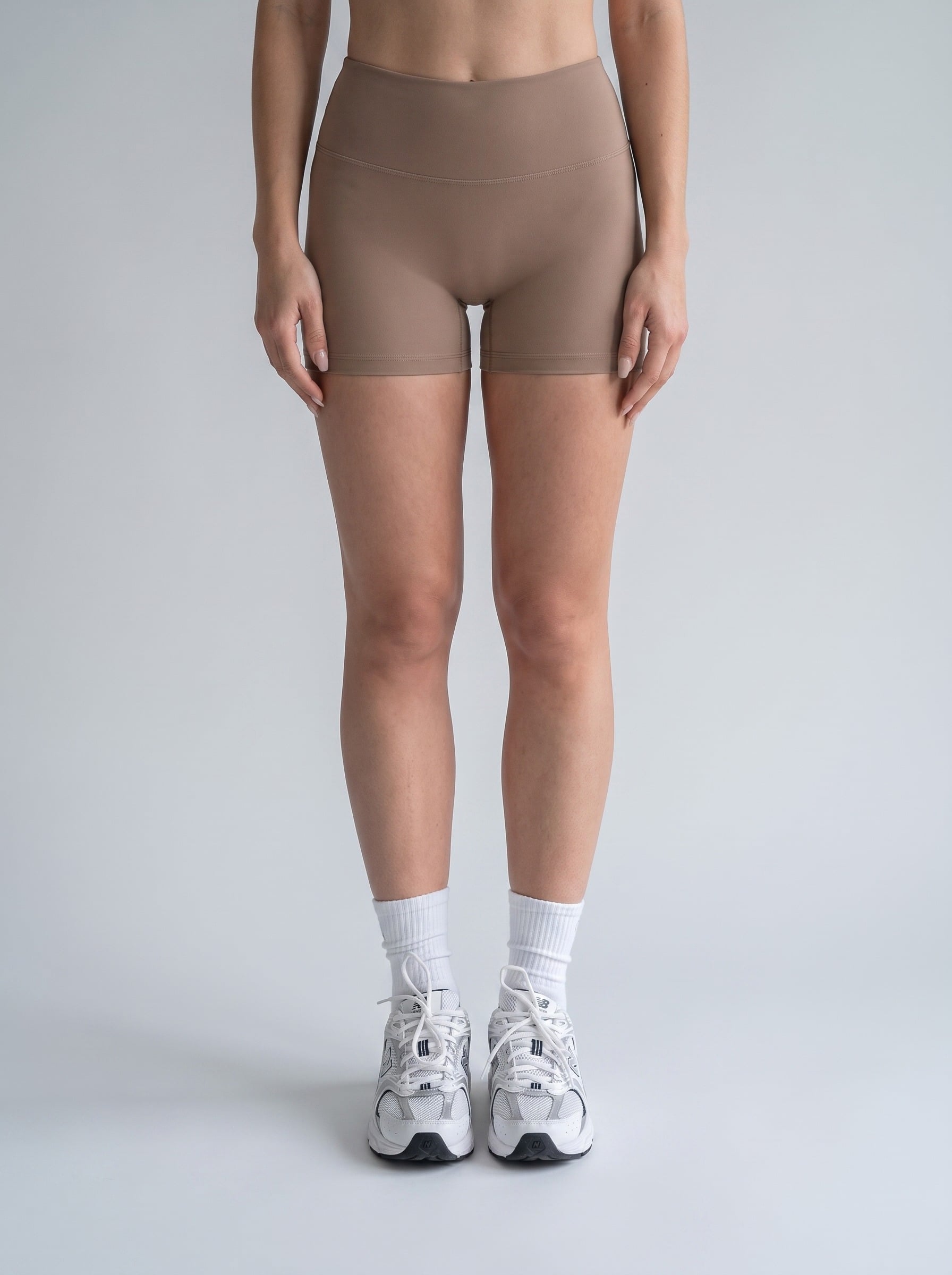 Aura Shorts – Cappuccino – Produktansicht 2