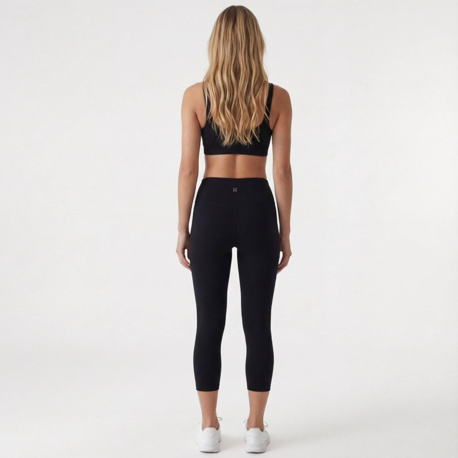 CLOUD° Capri Leggings – Black – Produktansicht 2