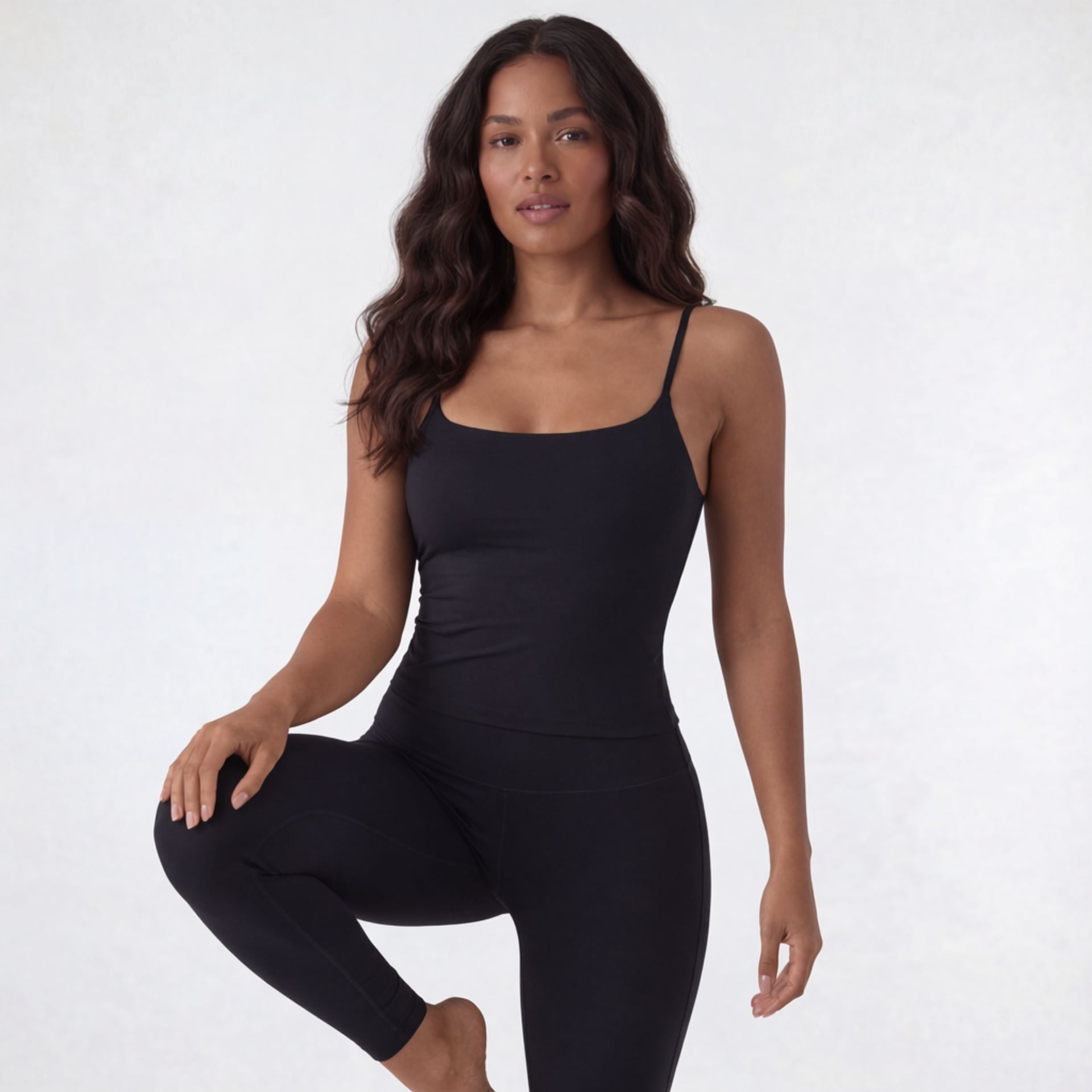 CLOUD° Tank Top mit integriertem BH – Black – Produktansicht 1
