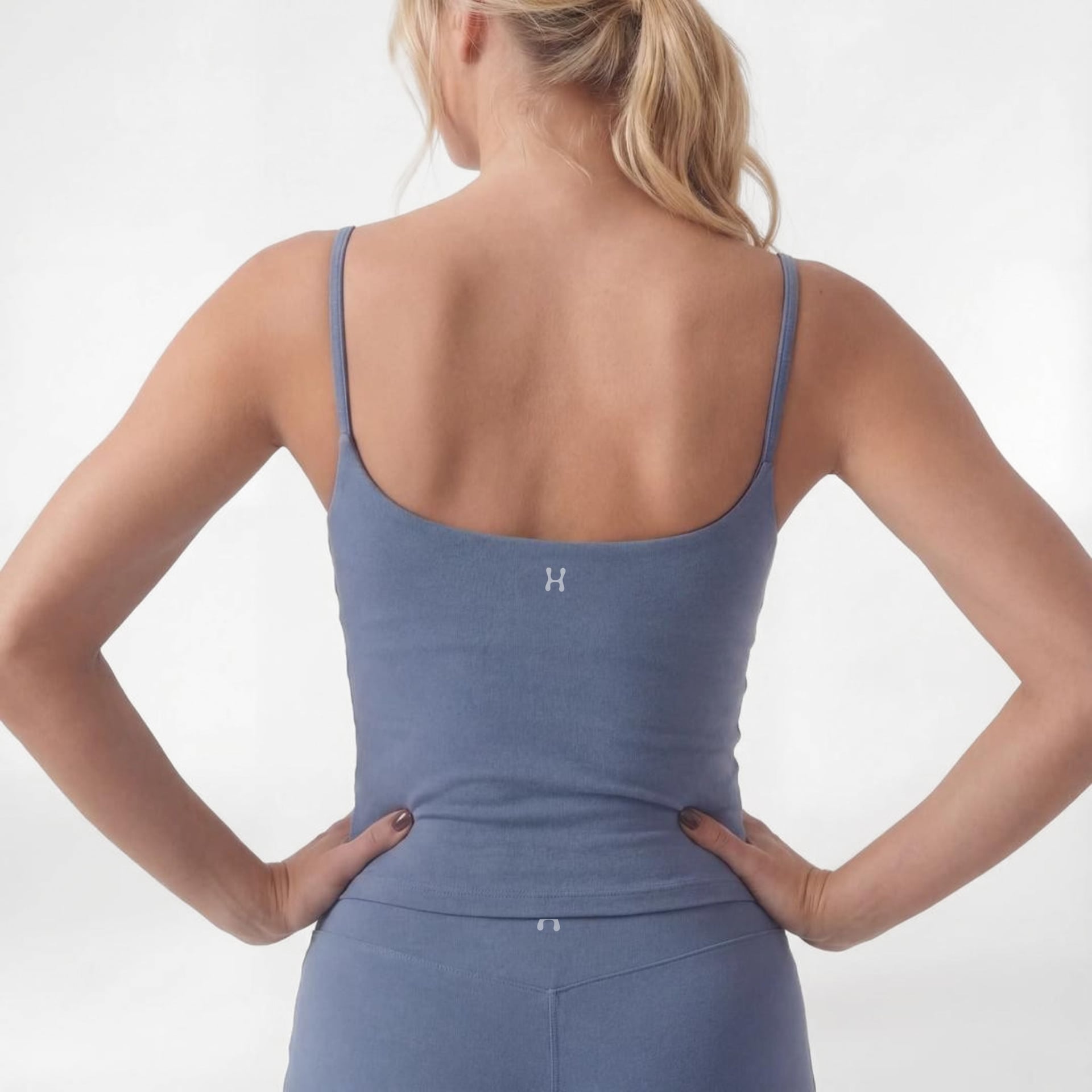 CLOUD° Tank Top mit integriertem BH – Fog Blue – Produktansicht 2